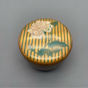 Vintage Elgin America Brass Powder Floral Tin Music Box